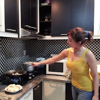bokeb|Bokep Ngentot Ibu Tiri Saat di Dapur .